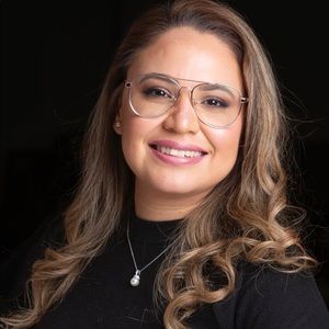 Meet your Posher, Perla